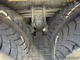 Mercedes-Benz Arocs 3245 K 8X4 Haken