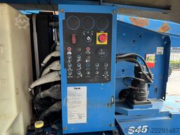 GENIE S-45 Telescoop hoogwerker / boomlift  4x4 DEUTZ DIESEL 4690uur  15,7M Werkhoogte 2014
