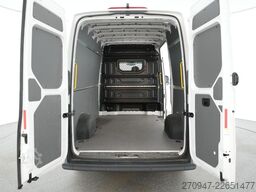VW Crafter Kasten 35 L3H3 AHK DAB äden