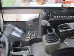 Takeuchi TB295W - POWERTILT + Schnellwechsler + 3 Löffel