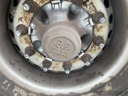 Mercedes-Benz Actros 1936 Closed Box Combination / Hertogs Tr...
