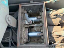 MERCEDES-BENZ AROCS 2844 6x4 Euro 6 Betonpumpe SERMAC 5Z33