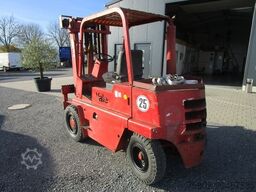 YALE YALE  *Tragkraft 3.000 kg+Diesel*