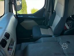 RENAULT Kerax 410 8x4 Pritsche KRAN 28m + Flyjib FUNK