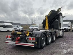 MERCEDES-BENZ Arocs 3253 8x4 Abrollkipper Kran Palfinger 37002