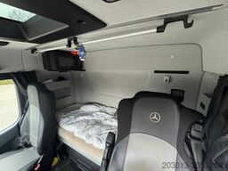 MERCEDES-BENZ Arocs 3253 8x4 Abrollkipper Kran Palfinger 37002