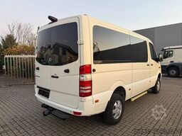 MERCEDES-BENZ Sprinter 319 CDI 4x4/9-Sitze/Automatik/Xenon