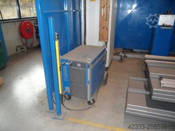 Cloos Qirox QRC 350 auf Bodenfahrbahn