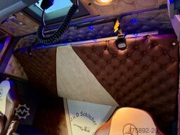 Mercedes-Benz Actros 1851 V8/SHOWTRUCK/Retarder/Eu5