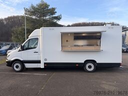Mercedes-Benz Foodtruck, Imbisswagen, Food Truck mit neuer Küche und Ausstattung
