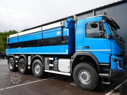 Volvo FMX 500 8x8 tipper 342.000km