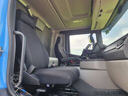 SCANIA P250 19.5T AIRCO LIFT