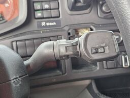 SCANIA P250 19.5T AIRCO LIFT