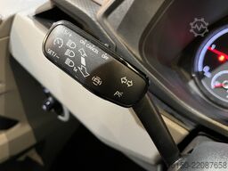 Volkswagen Transporter 2.0 TDI L1H1 150 PK Automaat / Airc...