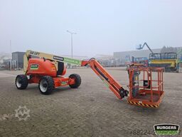 JLG 600AJ