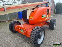 JLG 600AJ