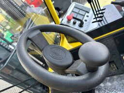 Combilift CB3000/LPG /2015 year/ Perfect condition