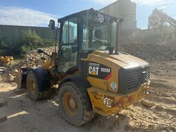 CATERPILLAR 908M Radlader 7,4 Ton *Schaufel