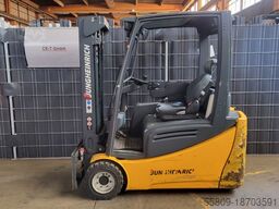 Jungheinrich EFG220 // Triplex // Elektro / 3+4 Ventil