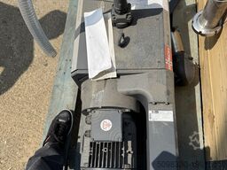 BUSCH Vacuum pump MM 1142 B VE3