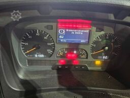 MERCEDES-BENZ 1518 Haken mit Winterdienst + Kehrausrüstung kom