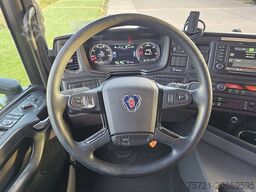 SCANIA P250 3T LIFT EDSCHA