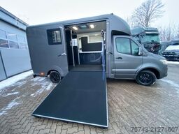 MERCEDES-BENZ STX Sprinter  GG 4,100KG  Haras Hengste