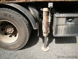 Mercedes-Benz Actros 1848 Pritsche mit Kran