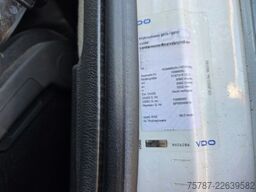 IVECO 490 S-Way mit kleinem Unfallschaden, Retarder