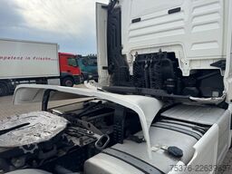 MAN TGX 18.510 beschädigt /damaged