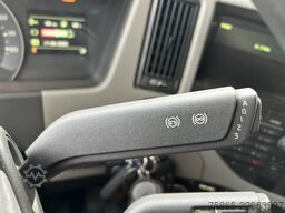 Volvo FM 330 Globetrotter / 742 dkm / VEB+ / Spoilers...