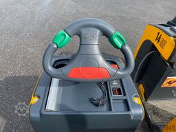Jungheinrich 20 St. E - Schlepper  EZS 13