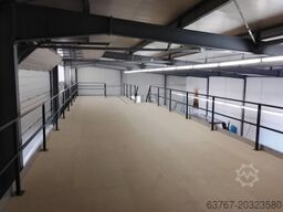 300 m², Traglast: 500 kg/m² | 5,0 x 5,0 m | Lichte Höhe: 3,0m