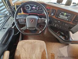 Scania R590 V8 6X4 / 2 TANKS / NL TRUCK! 80T