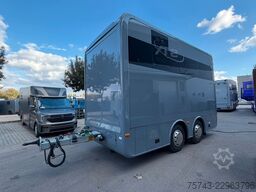  STX Trailer  4 Pferde Wohnung, Dusche, Neu