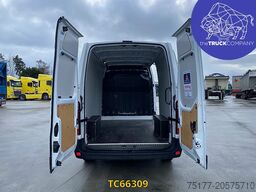 Nissan Interstar 130.35 L2H2