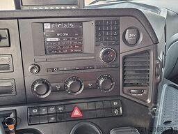 MERCEDES-BENZ AROCS 2642