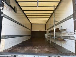 MERCEDES-BENZ ATEGO 818 L Koffer 7,30 m LBW 1 T*Seitentür