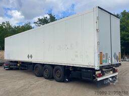 Schmitz Cargobull 3 axels SAF, rear gates. Good condition