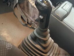 MAN TGA 26.360 6 X 4  Handgeschakeld met HMF Z Kraan