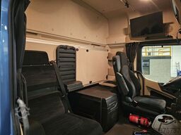 Mercedes-Benz 3353 8x6 / FASSI 71  T/M + JIB / CRANE / KRAN