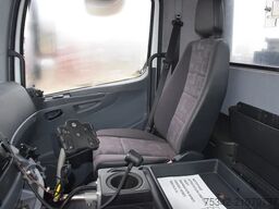 Mercedes-Benz Axor 1833