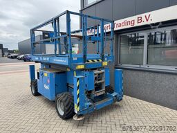 GENIE GS 3369 RT  Hoogwerker / Arbeitsbuhne 12mtr werkhoogte 4x4 Kubota DIESEL 2014