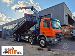 Mercedes-Benz Actros 3241 8X4 Containersysteem/ 20T HMF crane...