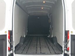 Ford Transit Trend 350 L4H3 Parktronic