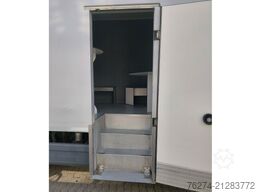 Mercedes-Benz 824 Koffer Messefzg. / Verkaufswagen / Camper?