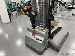 Toppy Octabin Mobile Pile Turner