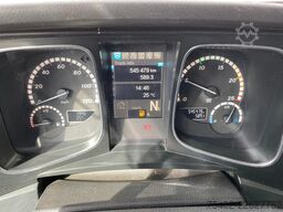 Mercedes-Benz Actros 1842 / Stream Space / ADR / PTO / TÜV 09...