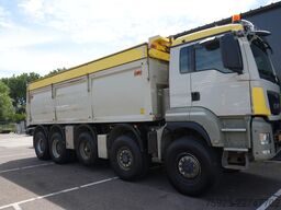 MAN TGS 49.460 10x8 tipper 413.700km