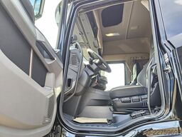 DAF XF 530 8x2 / HMF 9520 K8 / NIEUW!